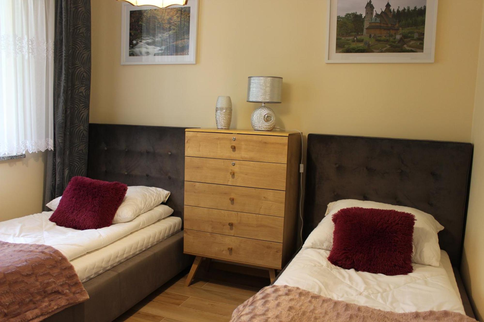 Apartament Blisko Centrum Z Garazem Karpacz Zewnętrze zdjęcie